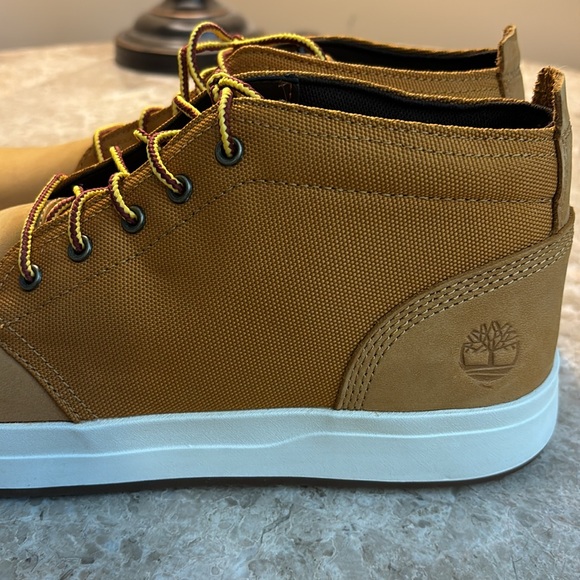 - NWOT- Timberland Davis SQ FL chukka boots - Picture 3 of 10